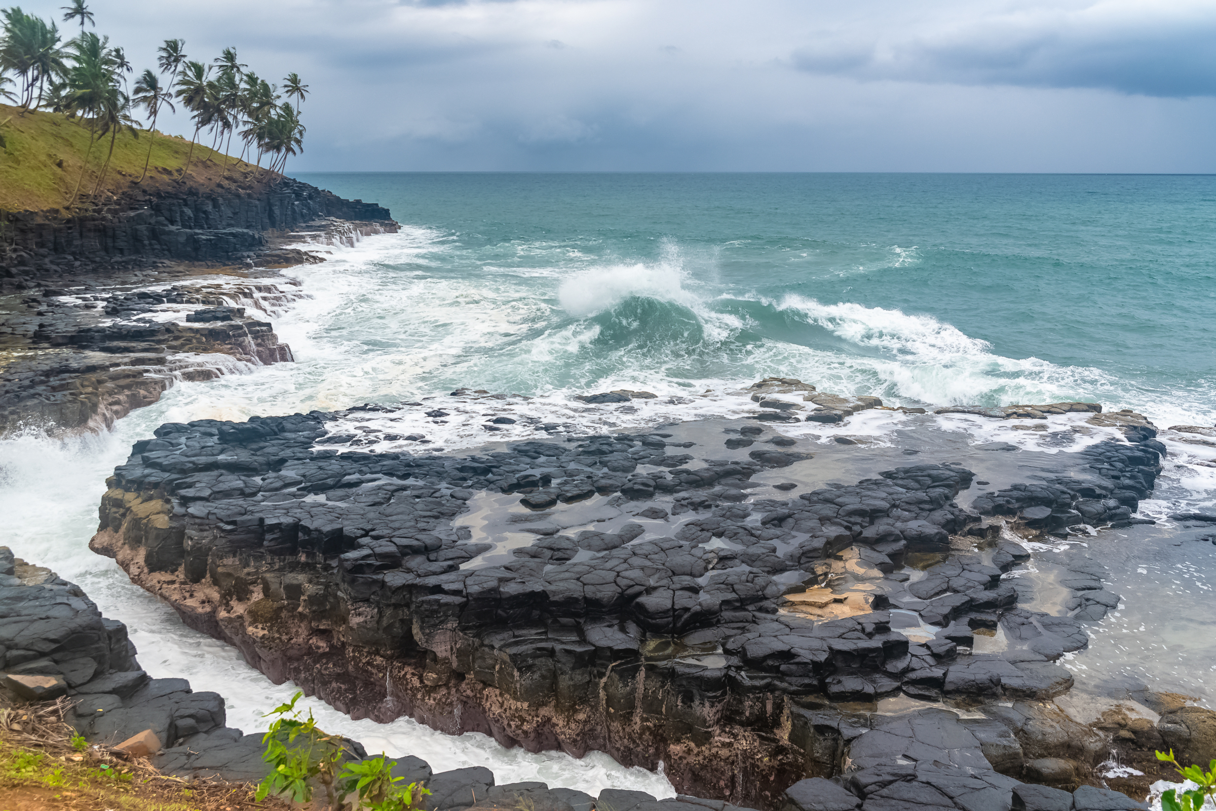 bom bom island.webp